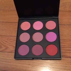 Morphe 9B- blushed palette